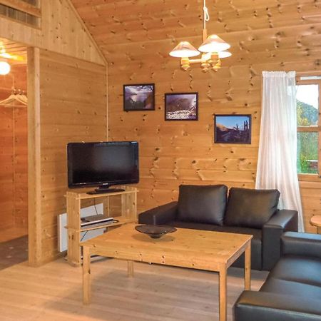 Amazing Home In Vallavik With House Sea View Vangsbygd Exterior foto